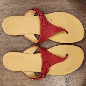 Brighton Chloe Sandals Red Leather Silver Tone Heart On Bow Strap Size 9.5